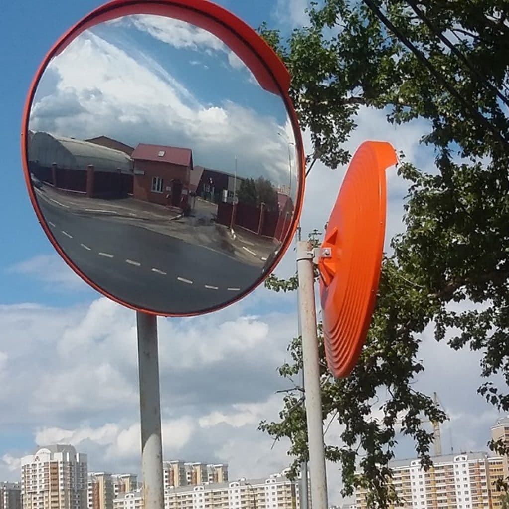 Применение, функции, особенности и материалы изготовления уличных сферических зеркал, сферических зеркал безопасности