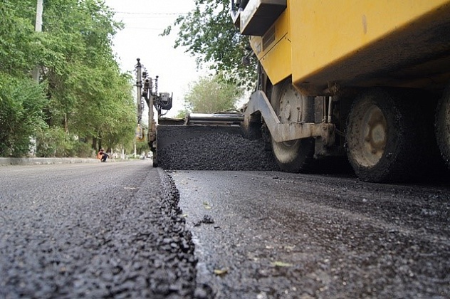 Дороги к еще 27 медучреждениям отремонтировали в Волгоградской области