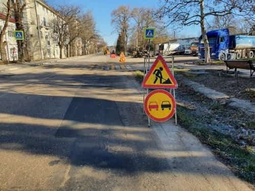 К ремонту дорог по нацпроекту приступили в Балаклаве Севастополя