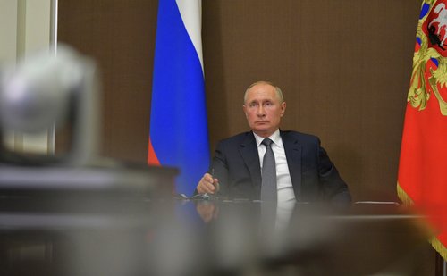 Владимир Путин поручил реконструировать дороги к черноморскому побережью